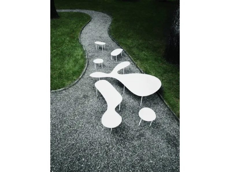 Tavolini di design dalle varie forme e dimensioni in acciaio verniciato bianco Rabbit the Tortoise di Collection Living Divani