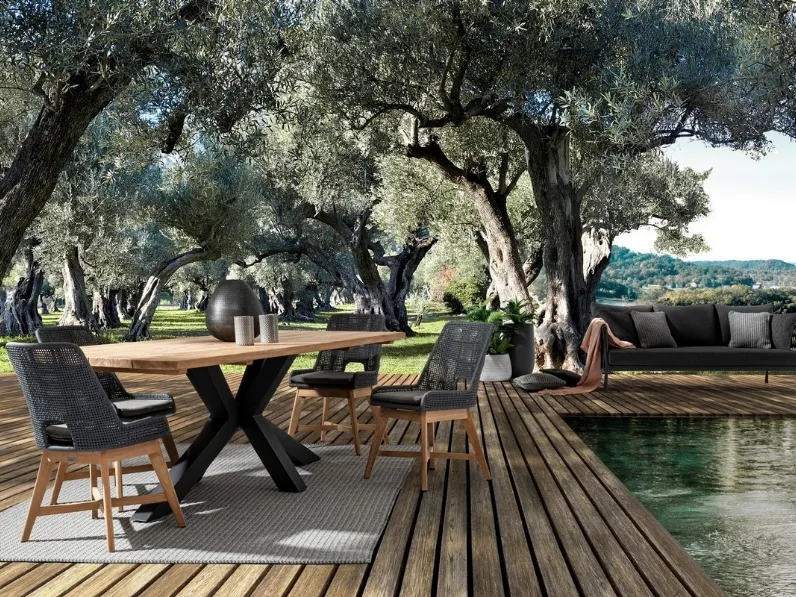 Tavolo in Teak riciclato e alluminio Ramsey di Bizzotto