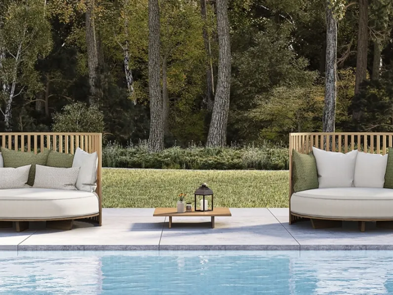 Arredo da esterno in legno con sedute in tessuto imbottito Reef di Barzaghi Salotti