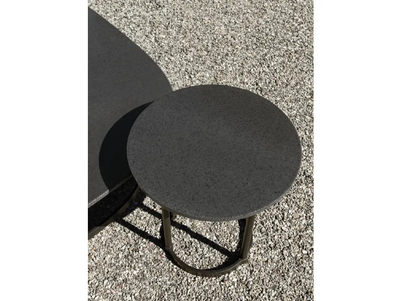 Tavolino in pietra lavica Regent di Molteni & C