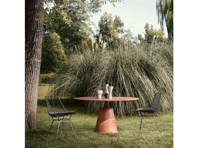 Tavolo in cemento Rock Table di MDF Italia