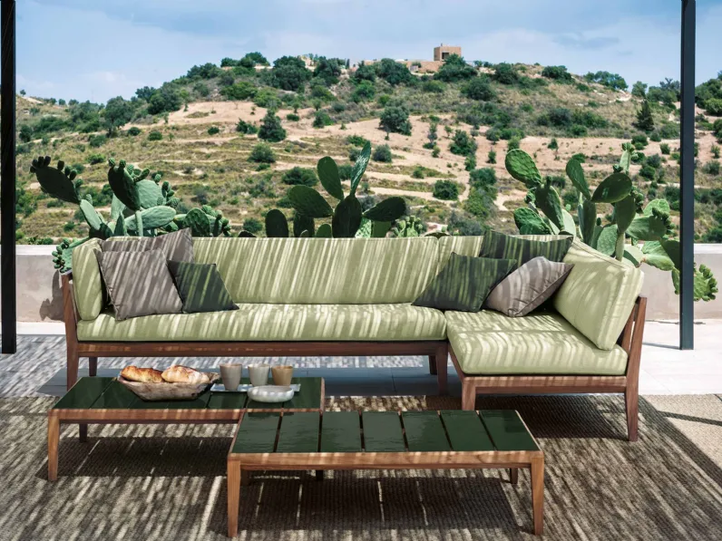 Divano Teka in legno di teak e cuscini in tessuto di Roda