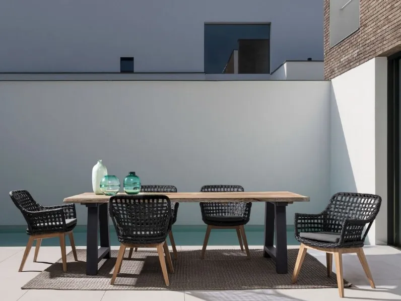 Tavolo in Teak riciclato e alluminio Rolland di Bizzotto