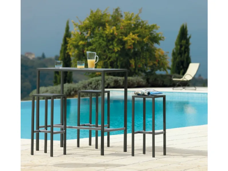 Sgabello con tavolo alto in metallo Seaside di Vermobil