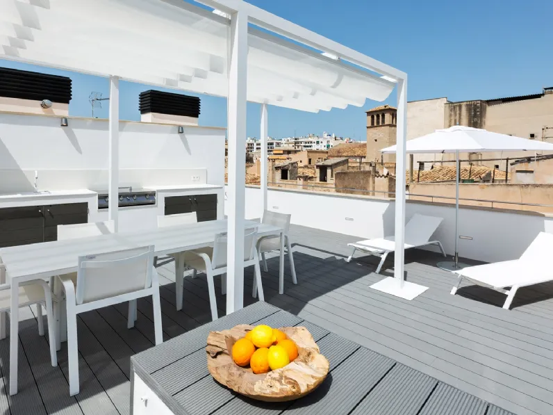 Tavolo e Sedie Stack di Gandia Blasco