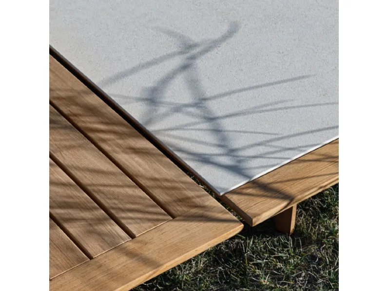 Tavolino Sway in legno e ceramica di Molteni & C