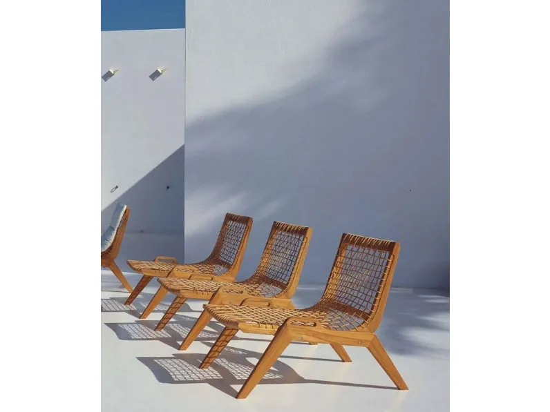 Poltrona Lounge Synthesis in teak e fibra sintetica intrecciata di Unopiu