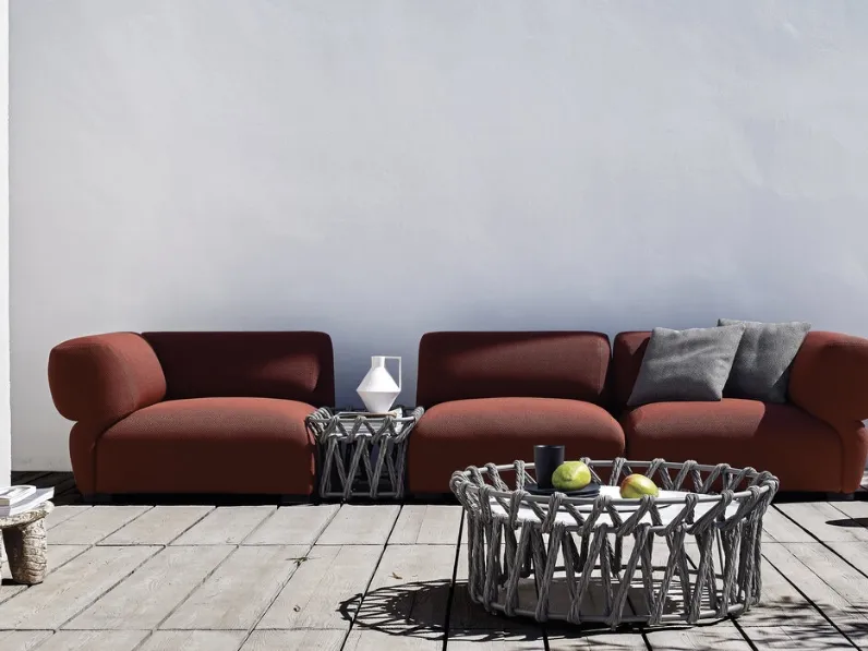 Tavolino Butterfly in marmo con intreccio in fibra di polietilene di B&B Italia