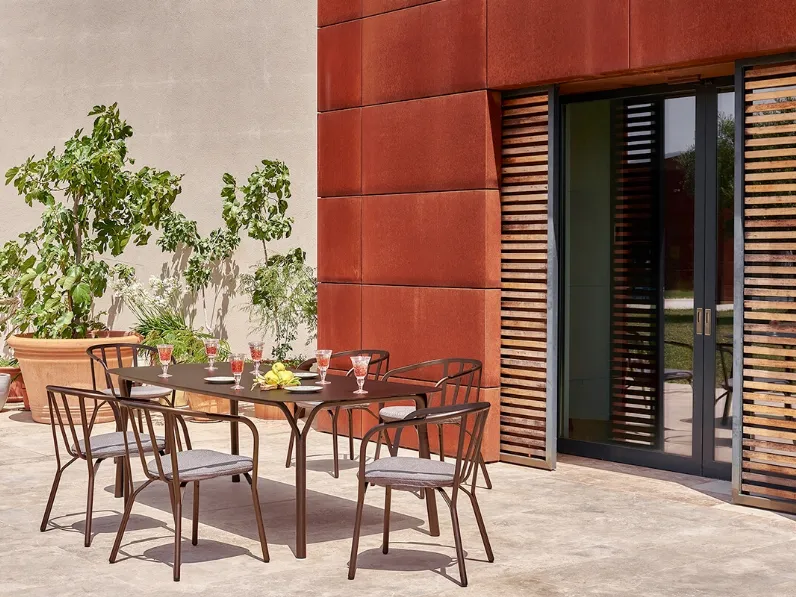 Tavolo e Sedie Angel di Emu