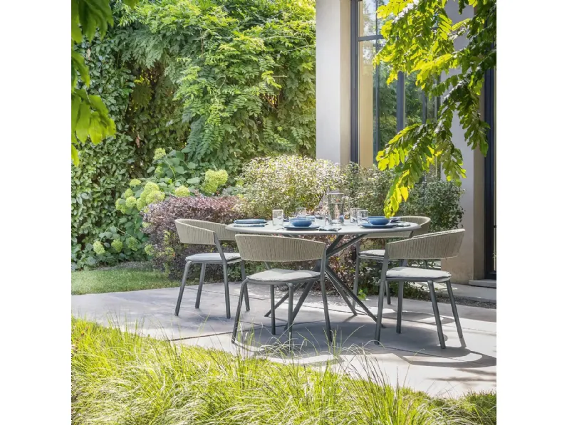 Tavolo rotondo Moai in alluminio verniciato di Fast