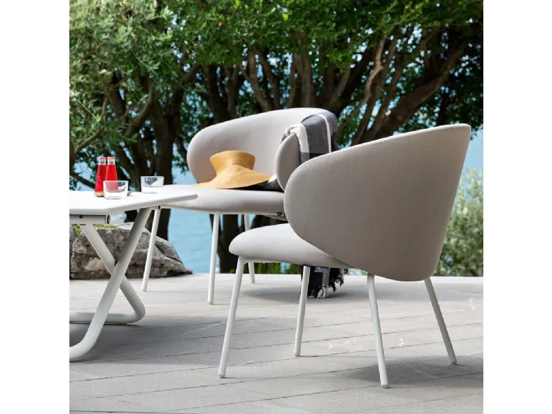 Poltroncina Lounge Tuka di Connubia Outdoor