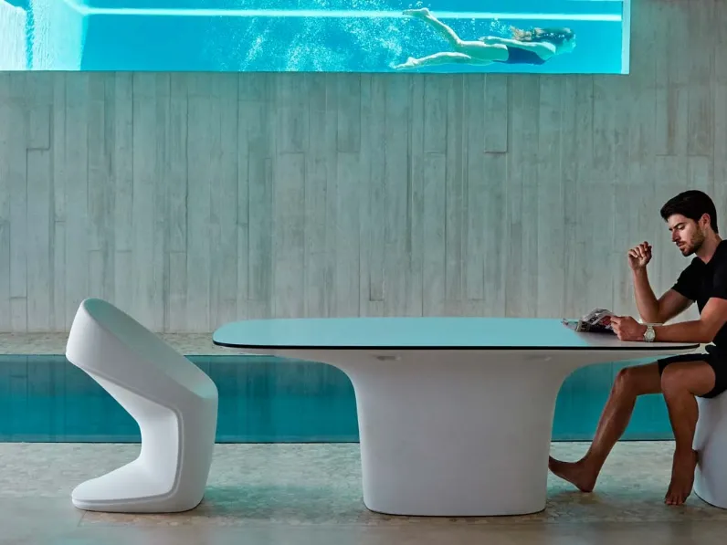 Tavolo e sedie Ufo di Vondom