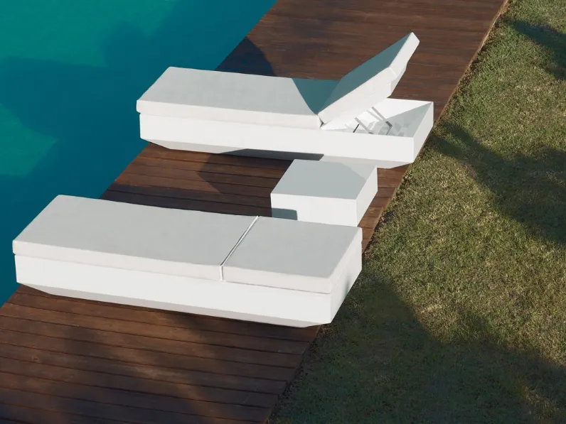 Lettino Vela Sun Bed di Vondom