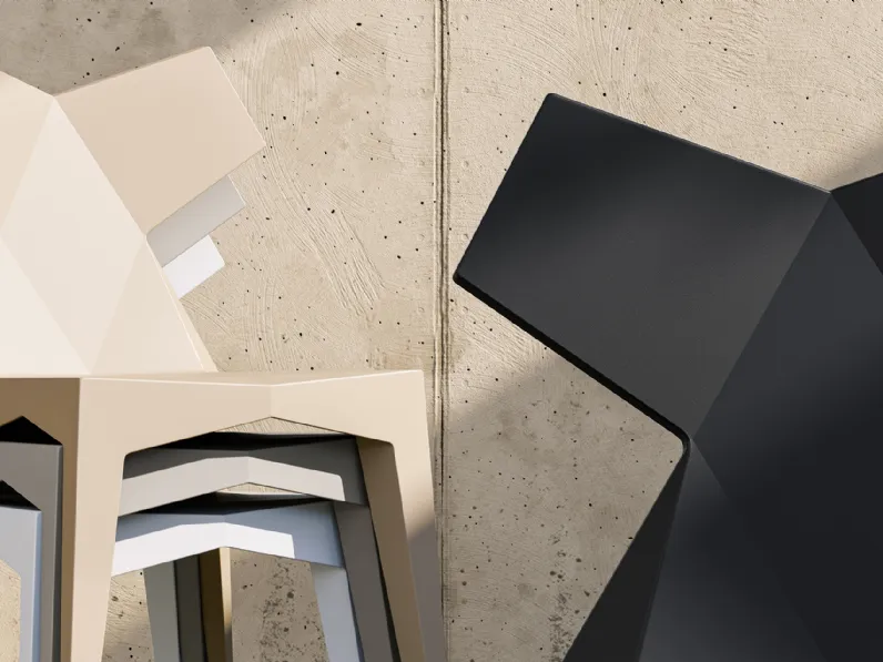 Sedia impilabile in polipropilene Kimono Chair di Vondom