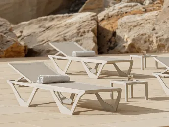 Voxel Sun Chaise