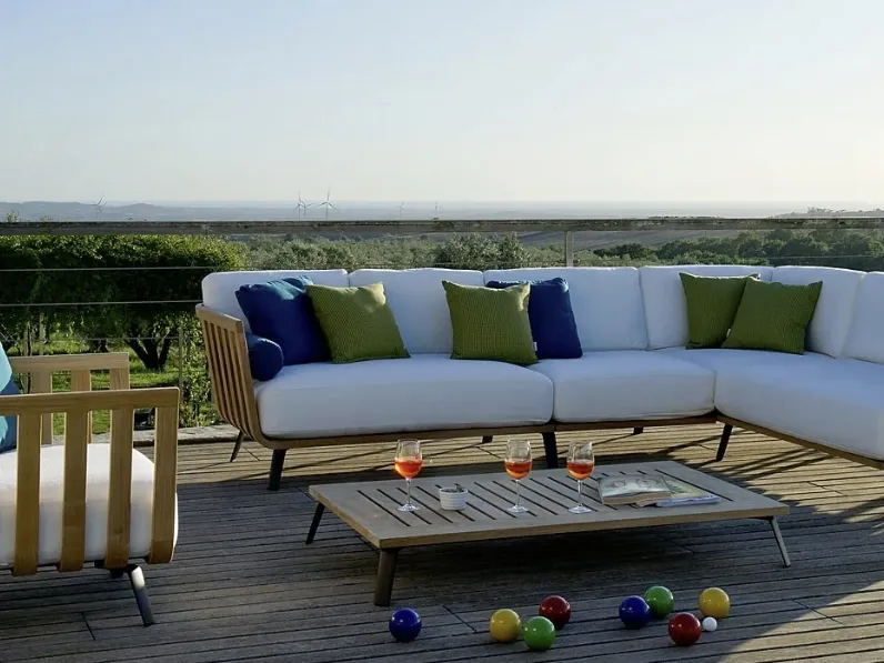 Arredo da esterno in teak Welcome di Unopiu