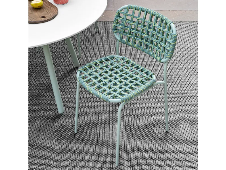 Sedia intrecciata Yo! di Connubia Outdoor