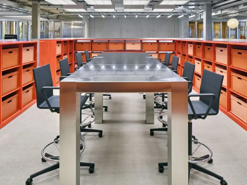 Seduta Operativa 04 Counter di Vitra