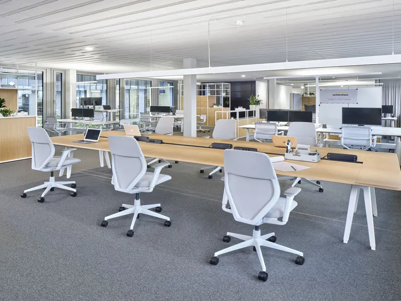 Seduta Operativa ACX Mesh di Vitra