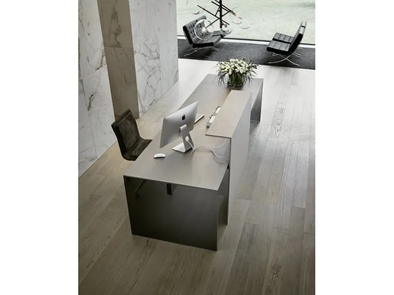 Bancone Reception Air Desk Modesty di Gallotti&Radice