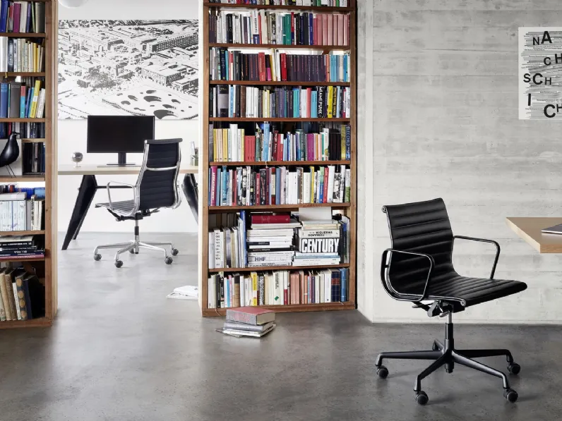 Seduta Operativa Aluminium Chairs EA Work di Vitra