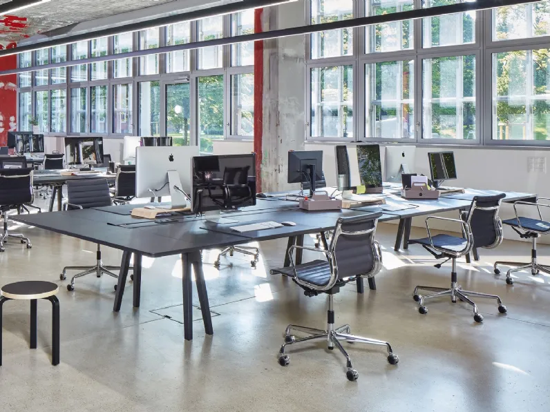 Seduta Operativa Aluminium Chairs EA Work di Vitra