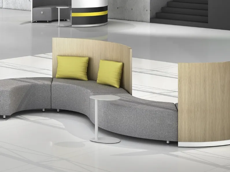 Seduta ospiti e attesa Bengentile Sofa di Ultom