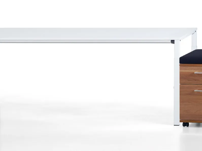 Cassettiera effetto legno di Sedus