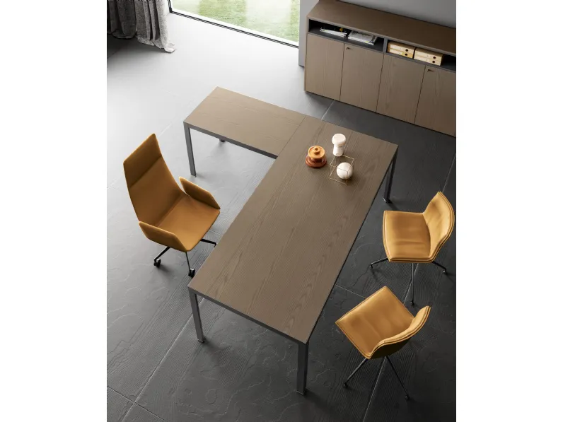 Scrivania Direzionale in noce impiallacciato Hype 04 di About Office