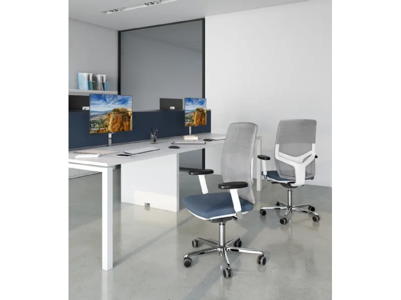 Sedia operativa in tessuto Easy-B di Estel