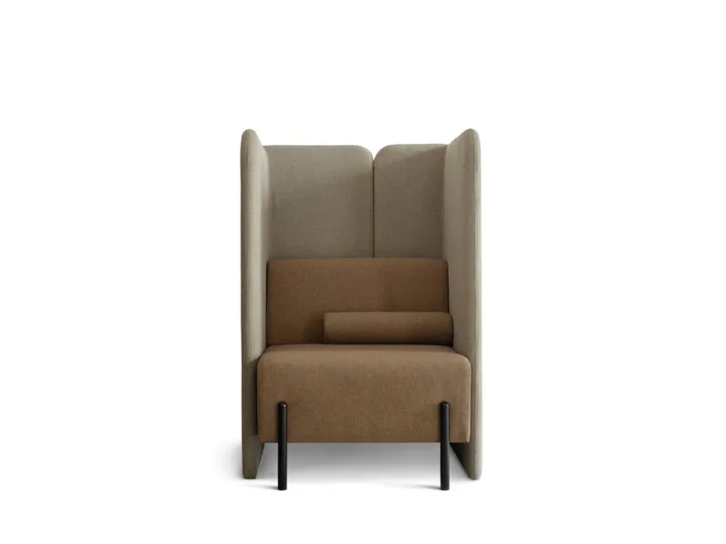 Divanetto Eden per ospiti e attesa di Nahu