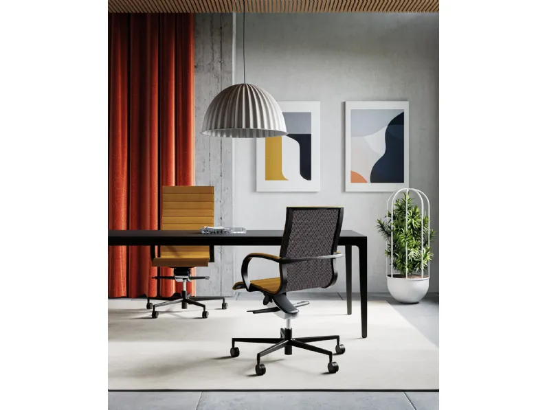 Poltrona Direzionale EM 202 di Frezza