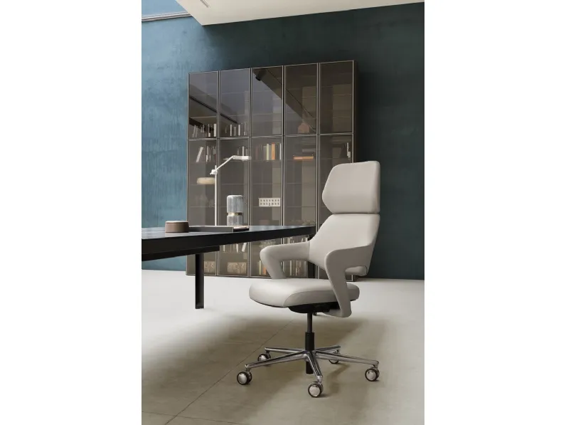 Poltrona direzionale Ergofit di Estel