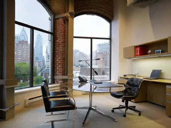 Florence Knoll Executive Desk Ovale