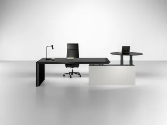 Han Scrivania Direzionale regolabile