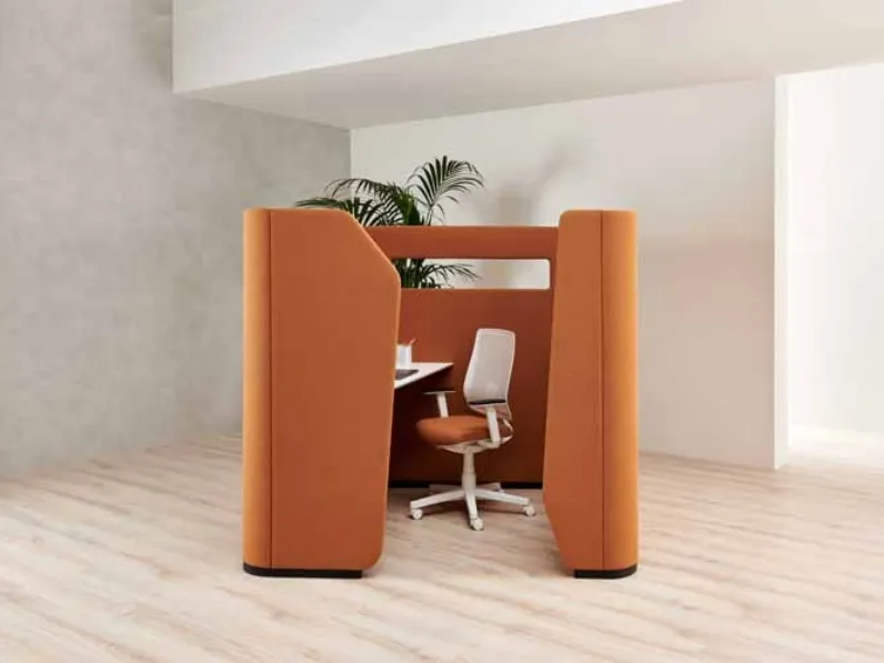 Sedia Operativa con schienale in polipropilene con trama a griglia per l’areazione Hyla di Estel