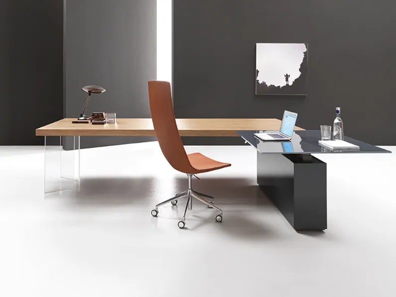 Scrivania Direzionale regolabile in altezza Kyo di Martex