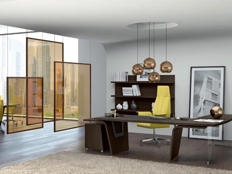 Scrivania Direzionale Larus con gambe a forma di ali di gabbiano di Della Rovere