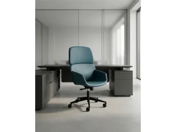 La Libera Soft Executive Armchair di Vaghi unisce comfort ergonomico ed eleganza progettuale.