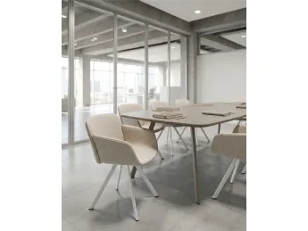 La Libera Soft Multipurpose Chair di Vaghi è la soluzione ideale per sedute ospiti e attesa.