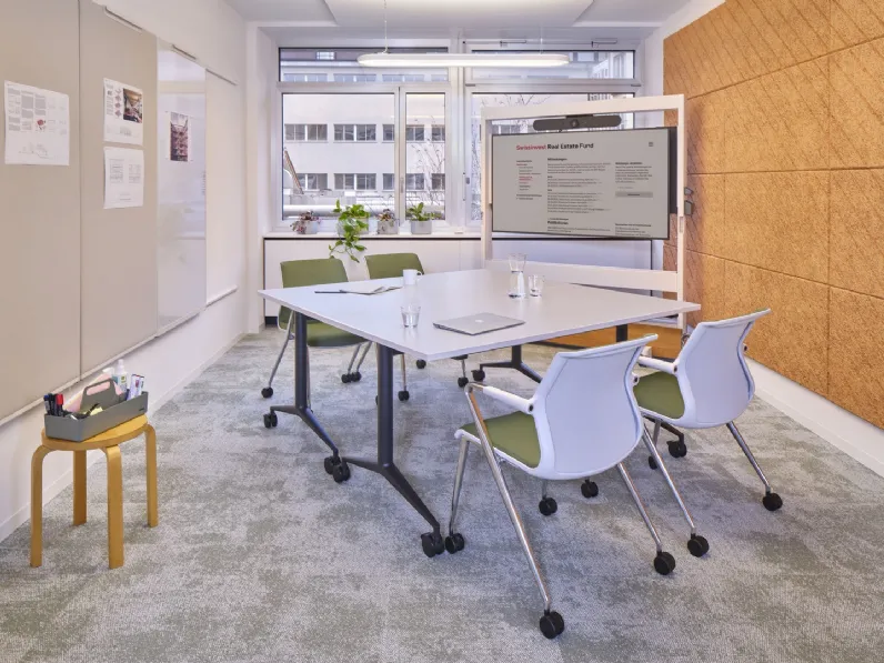 Scrivania Operativa pieghevole MedaMorph Folding Table di Vitra
