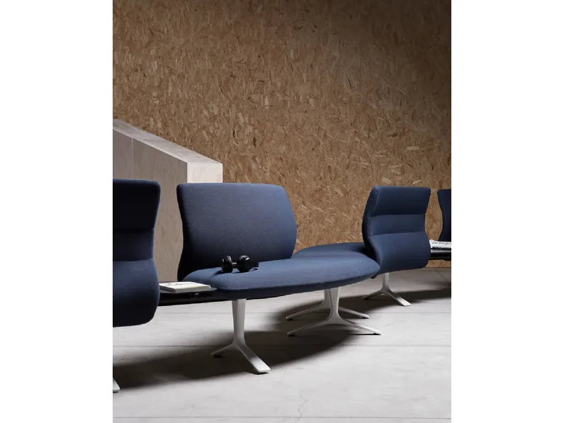 Seduta da attesa Mewa Meeting di Vaghi