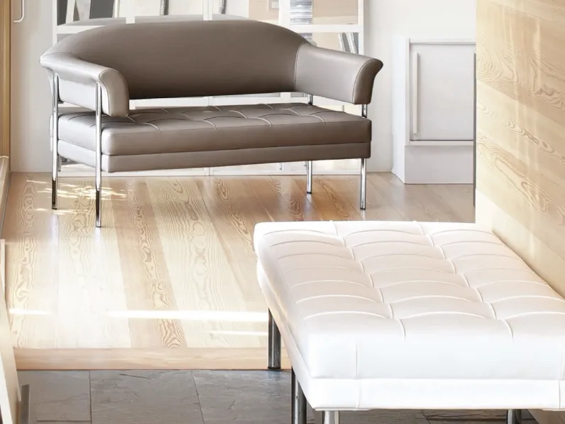 Sedute da attesa in pelle trapuntata Daisy di Milani