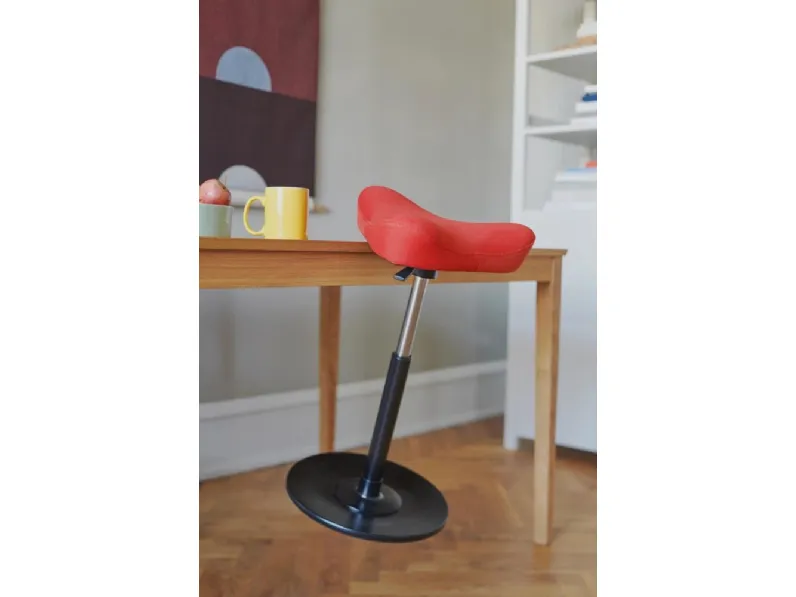 Sgabello per home office ad altezza regolabile Move Compact di Varier