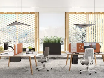 P045 Scrivania operativa