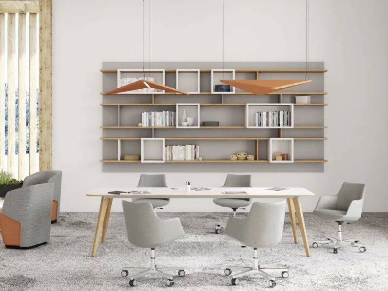 Scrivania operativa P45 di Estel