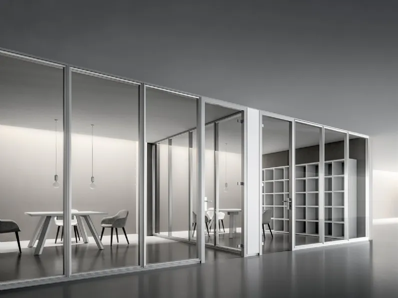 Parete divisoria attrezzata DV605 in vetro con profili in alluminio con porta battente di DVO