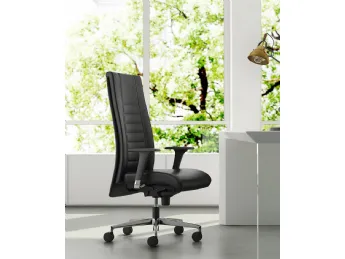 Poltrona direzionale Tait