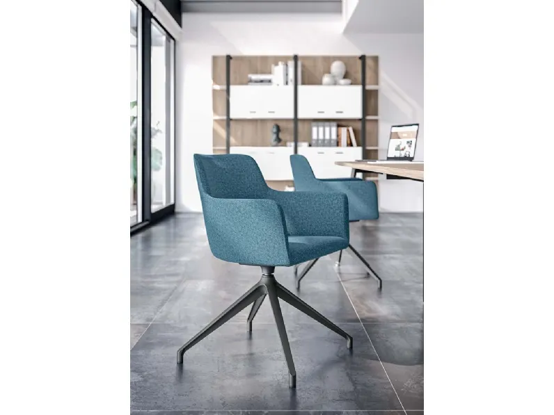 Sedia Ospiti e Attesa City in tessuto imbottito con 4 gambe in tubo di acciaio City di Quadrifoglio