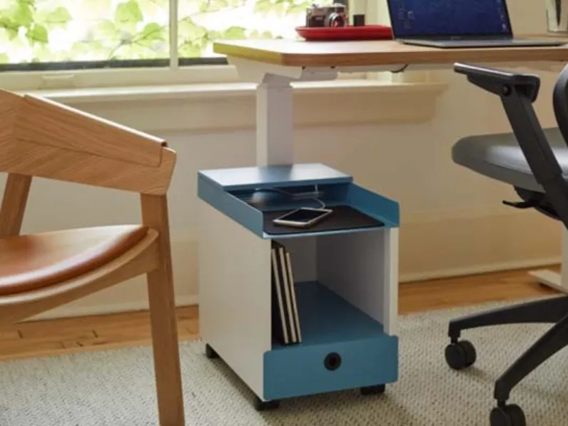 Cassettiera Quoin di Knoll